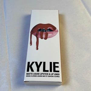 Kylie matte liquid lipstick and liner in pumpkin